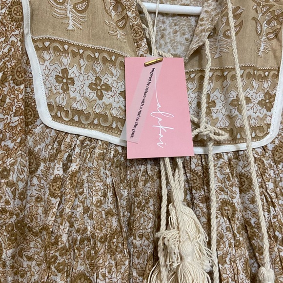 Luna Dress - Picture 3 of 6